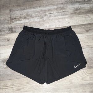 Nike Men's Running Shorts Black Lightweight  XL 5” inseam (linerless)